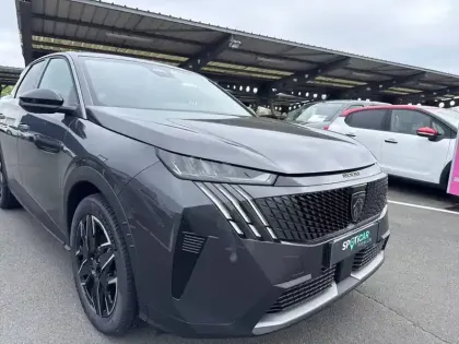 Photo 35 Peugeot 3008  Hybrid 145 e-DCS6