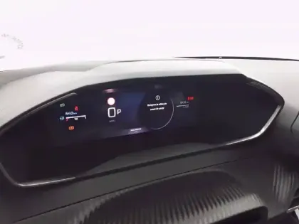 Photo 32 Peugeot 208  Hybrid 100 e-DCS6