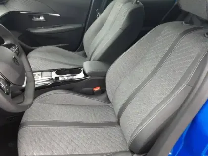 Photo 10 Peugeot 208  Hybrid 100 e-DCS6