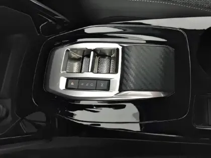 Photo 13 Peugeot 208  Hybrid 100 e-DCS6