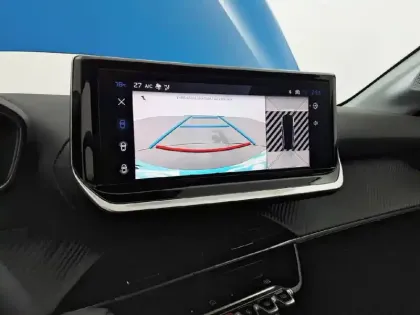 Photo 21 Peugeot 208  Hybrid 100 e-DCS6