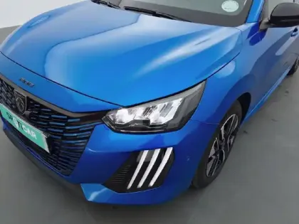 Photo 38 Peugeot 208  Hybrid 100 e-DCS6