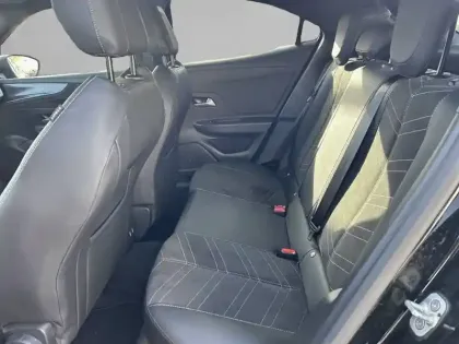 Photo 11 Opel Mokka  Electrique 136 ch & Batterie 50 kWh