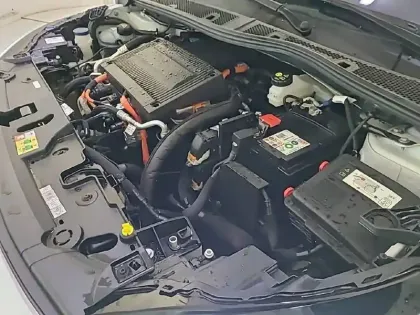 Photo 35 Peugeot 208  Electrique 50 kWh 136ch