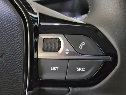 Photo 48 Peugeot 208  Electrique 50 kWh 136ch