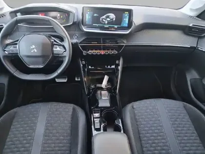 Photo 7 Peugeot 208  Electrique 50 kWh 136ch