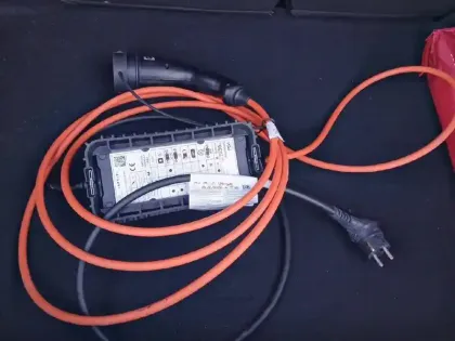 Photo 19 Peugeot 208  Electrique 50 kWh 136ch