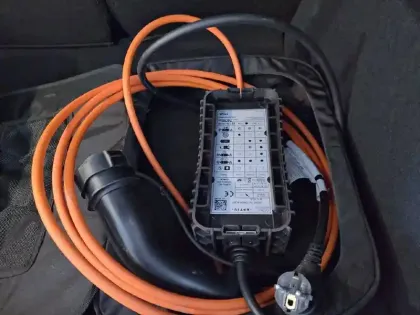 Photo 53 Peugeot 208  Electrique 50 kWh 136ch