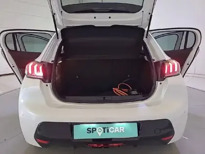 Photo 26 Peugeot 208  Electrique 50 kWh 136ch