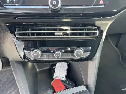 Photo 21 Opel Mokka  Electrique 136 ch & Batterie 50 kWh