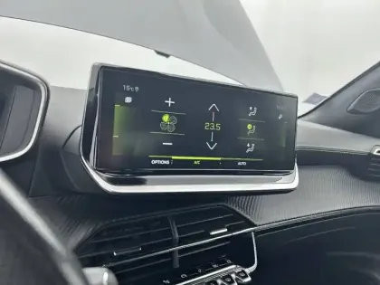 Photo 20 Peugeot 2008  BlueHDi 130 S&S EAT8