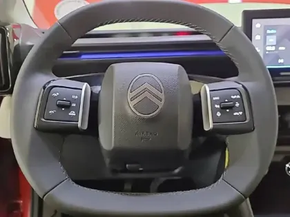 Photo 8 Citroën C3  Turbo 100 ch BVM6