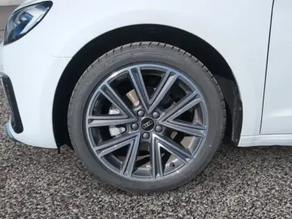 Photo 8 Audi A1  Sportback 30 TFSI 116 ch S tronic 7