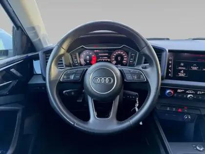 Photo 10 Audi A1  Sportback 30 TFSI 116 ch BVM6