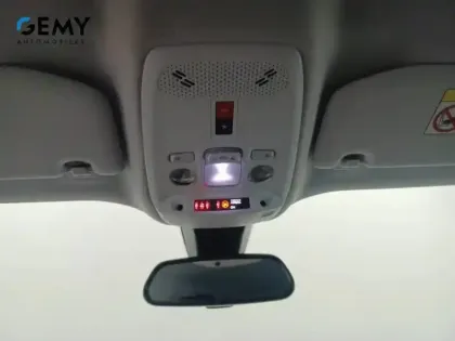 Photo 14 Peugeot 2008  PureTech 130 S&S EAT8