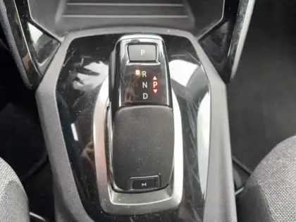 Photo 26 Peugeot 208  PureTech 100 S&S EAT8