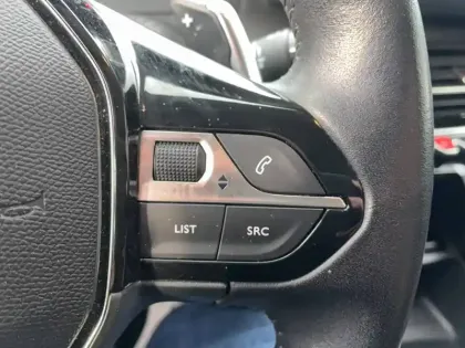 Photo 12 Peugeot 208  PureTech 100 S&S EAT8