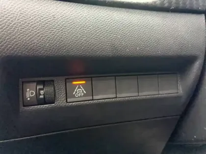 Photo 19 Peugeot 208  PureTech 100 S&S EAT8