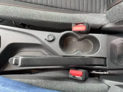 Photo 27 Peugeot 208  PureTech 100 S&S EAT8