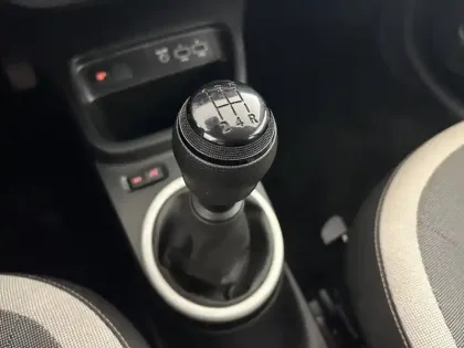 Photo 21 Renault Twingo  III SCe 65