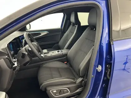 Photo 17 Renault Austral  E-Tech full hybrid 200 GSR2