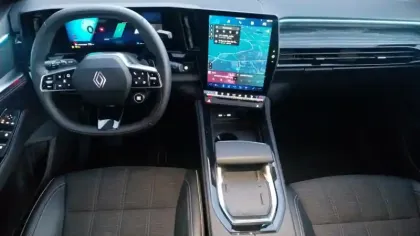 Photo 8 Renault Austral  E-Tech full hybrid 200 GSR2