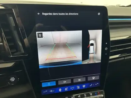 Photo 28 Renault Austral  E-Tech full hybrid 200 GSR2