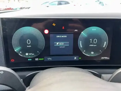 Photo 15 Hyundai Tucson  1.6 T-GDI 215 Hybrid BVA6