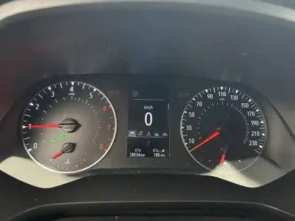 Photo 12 Renault Captur  TCe 100