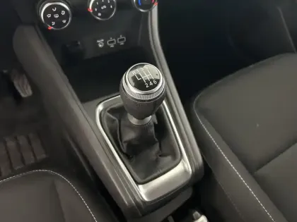 Photo 16 Renault Captur  TCe 100