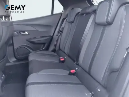 Photo 9 Peugeot 2008  PureTech 130 S&S EAT8