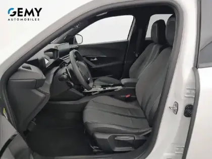 Photo 24 Peugeot 2008  PureTech 130 S&S EAT8