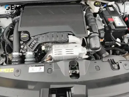 Photo 27 Peugeot 2008  PureTech 130 S&S EAT8