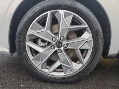 Photo 12 DS DS 4  Hybride E-Tense 225 EAT8