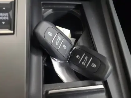 Photo 14 Peugeot 308  Hybrid 145 e-DCS6