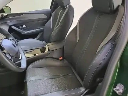 Photo 31 Peugeot 308  Hybrid 145 e-DCS6