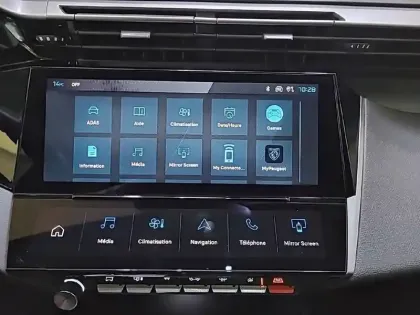 Photo 44 Peugeot 308  Hybrid 145 e-DCS6