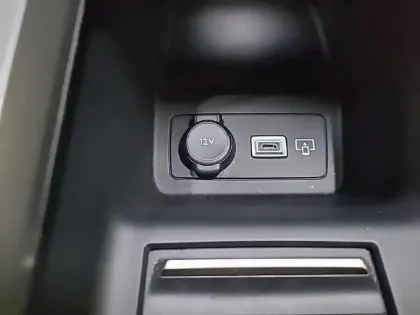 Photo 46 Peugeot 308  Hybrid 145 e-DCS6