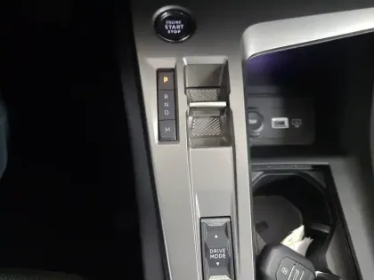 Photo 15 Peugeot 308  Hybrid 145 e-DCS6