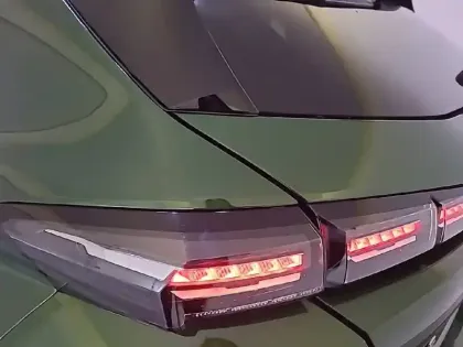 Photo 37 Peugeot 308  Hybrid 145 e-DCS6