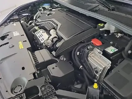 Photo 35 Peugeot 308  Hybrid 145 e-DCS6