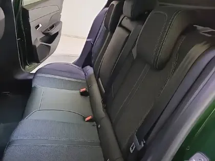 Photo 32 Peugeot 308  Hybrid 145 e-DCS6