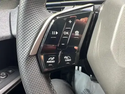 Photo 14 Peugeot 3008  Hybrid 136 e-DCS6