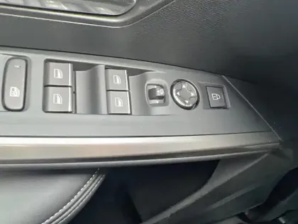 Photo 15 Peugeot 3008  Hybrid 136 e-DCS6