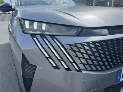 Photo 19 Peugeot 3008  Hybrid 136 e-DCS6