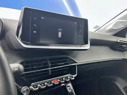 Photo 22 Peugeot 208  Electrique 50 kWh 136ch