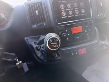 Photo 33 Citroën Jumper  TOLE 33 L2H2 BLUEHDi 120 S&S BVM6