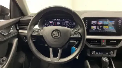 Photo 10 Skoda Scala  1.0 TSI 116 ch DSG7