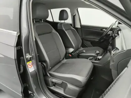 Photo 38 Volkswagen T-cross  1.0 TSI 110 Start/Stop DSG7