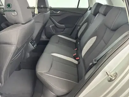 Photo 14 Skoda Kamiq  1.0 TSI Evo 2 116 ch DSG7